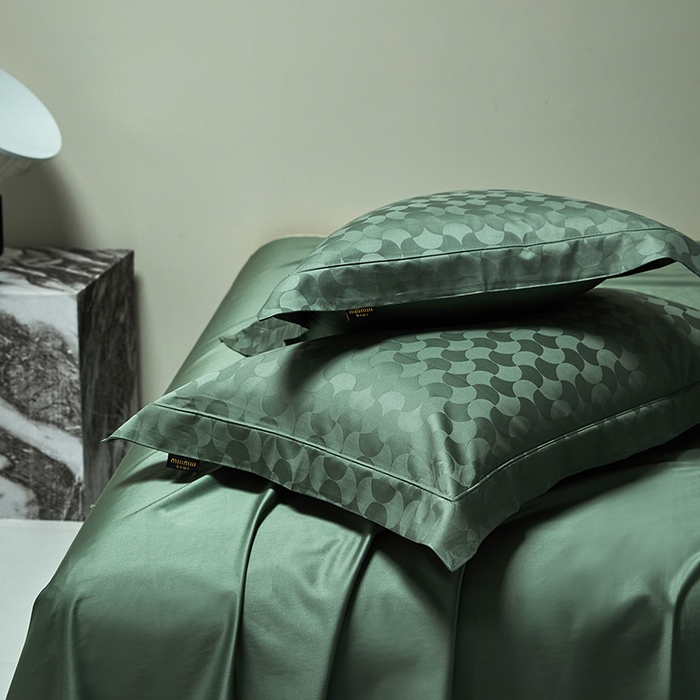 91家纺网 家纺一手货源 找家纺 群鹿蚕丝羽绒馆 2025新款100%全棉高支高密100S花边埋绳四件套-爱丽斯系列 爱丽丝-月石浪漫011