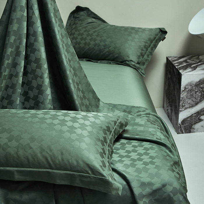 91家纺网 家纺一手货源 找家纺 群鹿蚕丝羽绒馆 2025新款100%全棉高支高密100S花边埋绳四件套-爱丽斯系列 爱丽丝-月石浪漫011