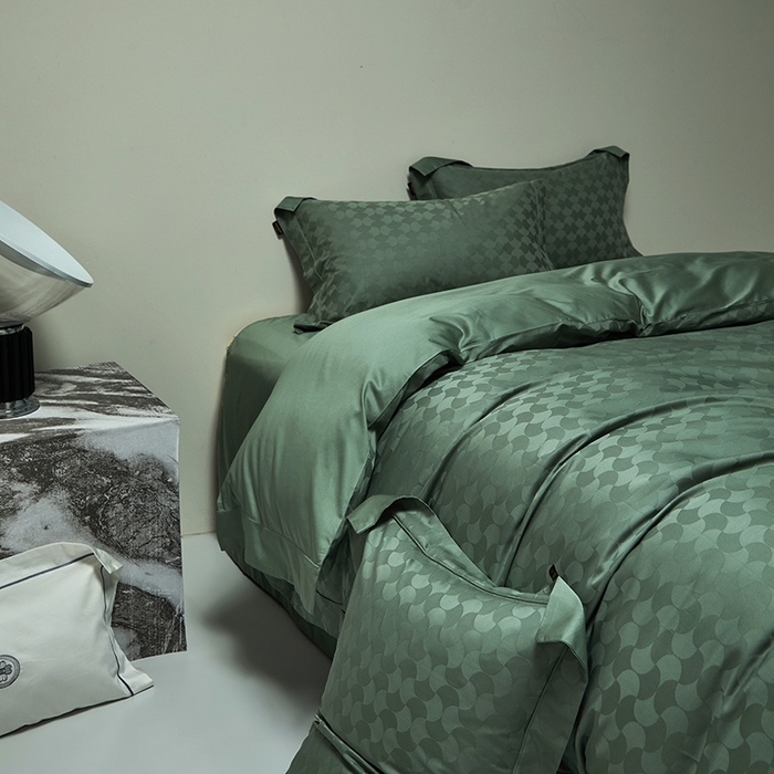 91家纺网 家纺一手货源 找家纺 群鹿蚕丝羽绒馆 2025新款100%全棉高支高密100S花边埋绳四件套-爱丽斯系列 爱丽丝-月石浪漫011