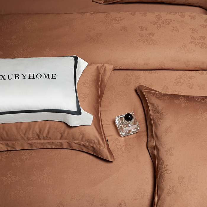 91家纺网 家纺一手货源 找家纺 群鹿蚕丝羽绒馆 2025新款100%全棉高支高密100S花边埋绳四件套-爱丽斯系列 爱丽丝-星曼043