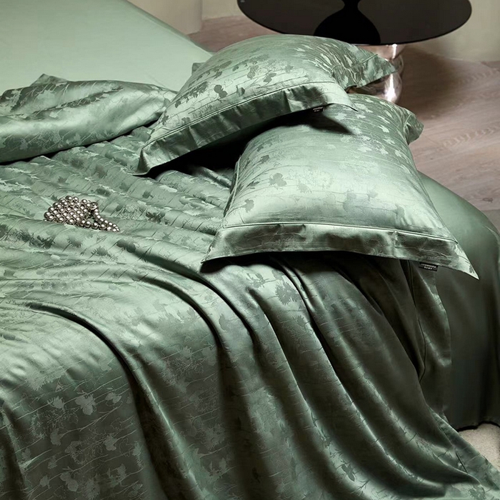 91家纺网 家纺一手货源 找家纺 群鹿蚕丝羽绒馆 2025新款100%全棉高支高密100S花边埋绳四件套-爱丽斯系列 爱丽丝-逸竹011