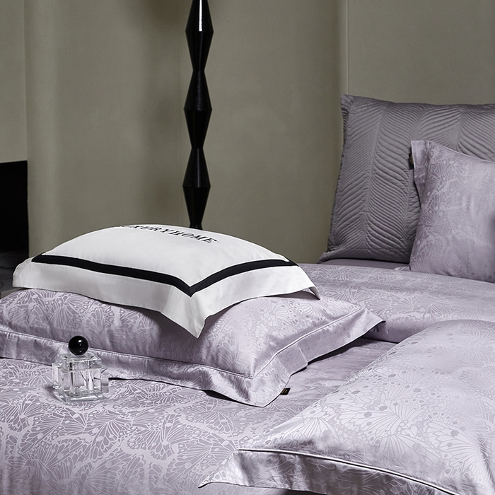 91家纺网 家纺一手货源 找家纺 群鹿蚕丝羽绒馆 2025新款100%全棉高支高密100S花边埋绳四件套-爱丽斯系列 爱丽丝-雨洛065