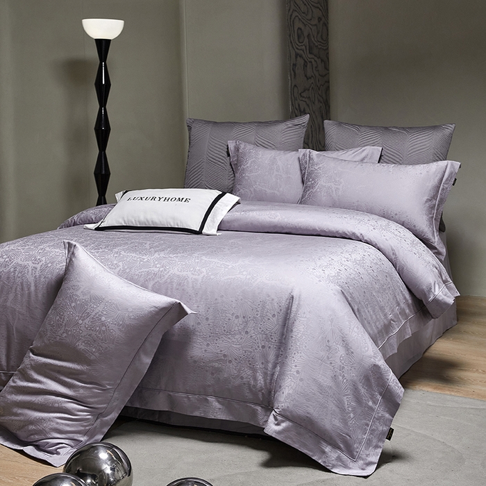 91家纺网 家纺一手货源 找家纺 群鹿蚕丝羽绒馆 2025新款100%全棉高支高密100S花边埋绳四件套-爱丽斯系列 爱丽丝-雨洛065