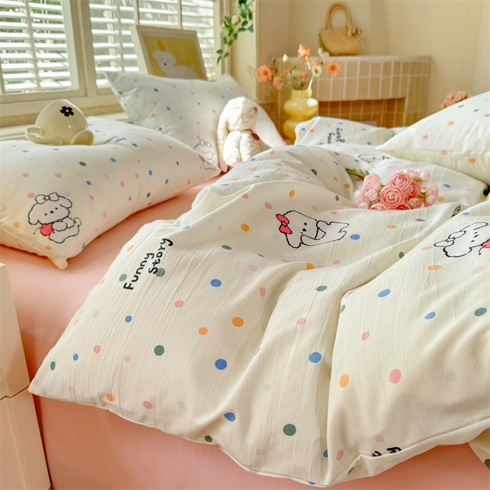 91家纺网 家纺一手货源 找家纺 多品家纺 2025新款超柔云感水洗棉学生单被套款 小波点狗
