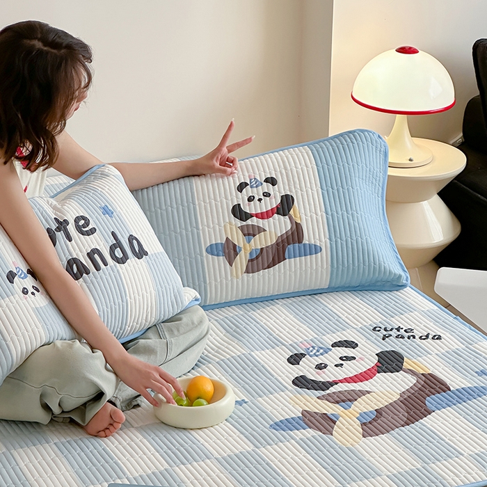 91家纺网 家纺一手货源 找家纺 RYB红黄兰 2025新款ins设计师原创大版小清新软凉席席子 太空小熊猫