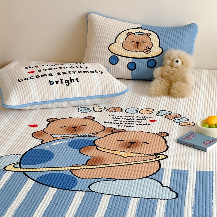 91家纺网 家纺一手货源 找家纺 RYB红黄兰 2025新款ins设计师原创大版小清新软凉席席子 宇宙卡皮巴拉