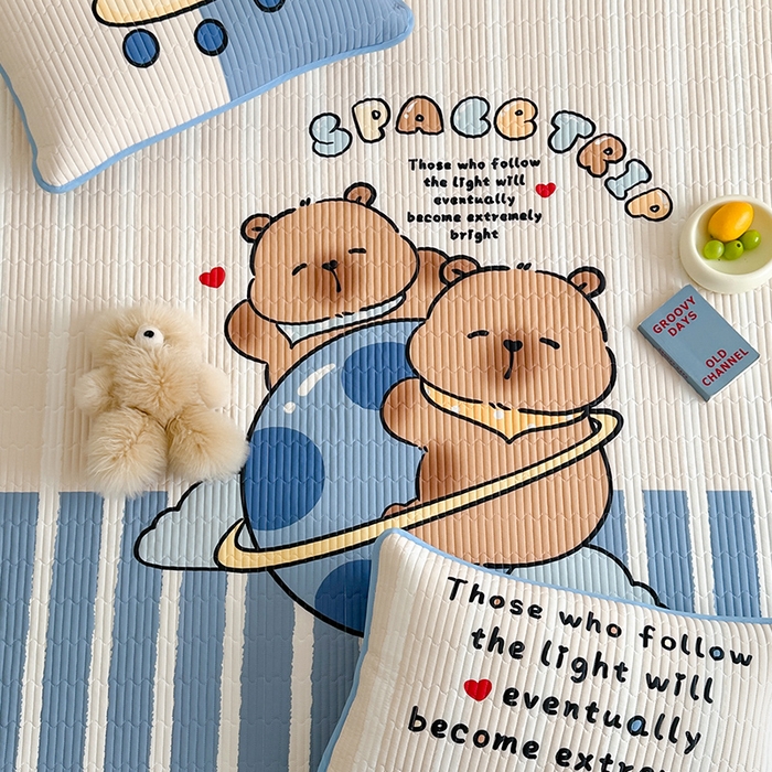 91家纺网 家纺一手货源 找家纺 RYB红黄兰 2025新款ins设计师原创大版小清新软凉席席子 宇宙卡皮巴拉