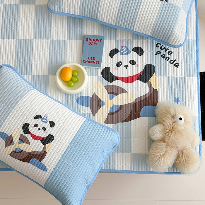 91家纺网 家纺一手货源 找家纺 RYB红黄兰 2025新款ins设计师原创大版小清新软凉席席子 太空小熊猫