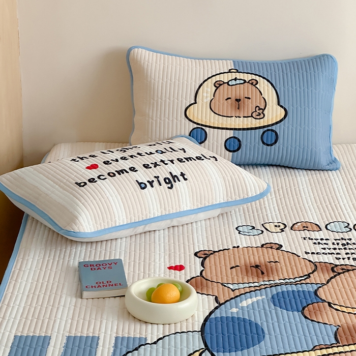 91家纺网 家纺一手货源 找家纺 RYB红黄兰 2025新款ins设计师原创大版小清新软凉席席子 宇宙卡皮巴拉