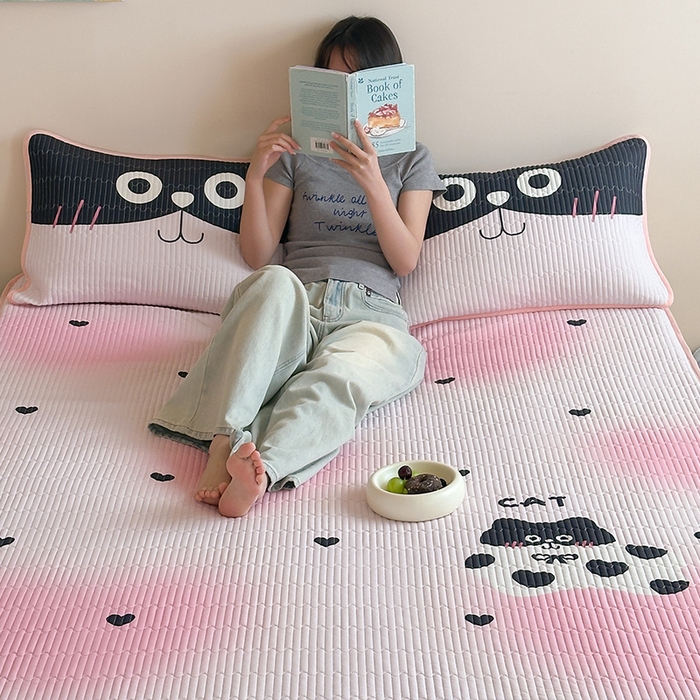 91家纺网 家纺一手货源 找家纺 RYB红黄兰 2025新款ins设计师原创大版小清新软凉席席子 爱心猫咪