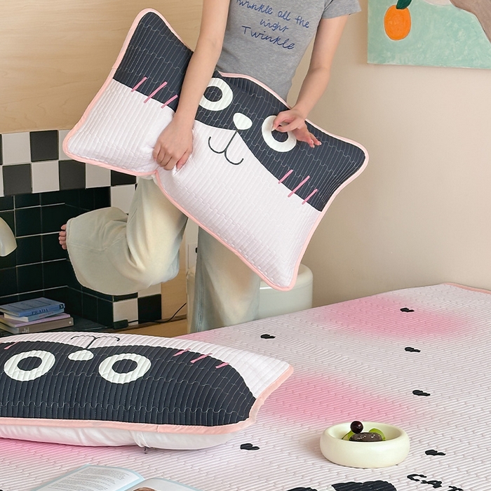 91家纺网 家纺一手货源 找家纺 RYB红黄兰 2025新款ins设计师原创大版小清新软凉席席子 爱心猫咪