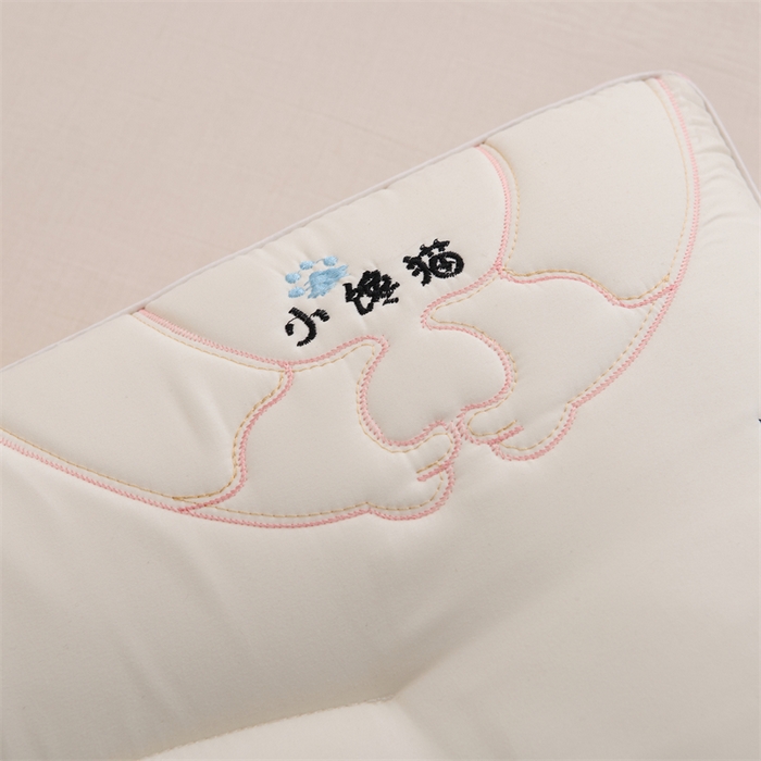 91家纺网 家纺一手货源 找家纺 雅晨枕芯 2025新款小馋猫亲子护颈枕枕头枕芯 粉边成人款48*74cm/只 小馋猫亲子护颈枕