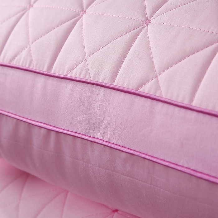 91家纺网 家纺一手货源 找家纺 雅晨枕芯 2025新款全棉绗缝乳胶枕立体护颈枕芯羽丝绒助眠枕头保健功能枕 全棉乳胶功能枕-粉色 48*74cm/只