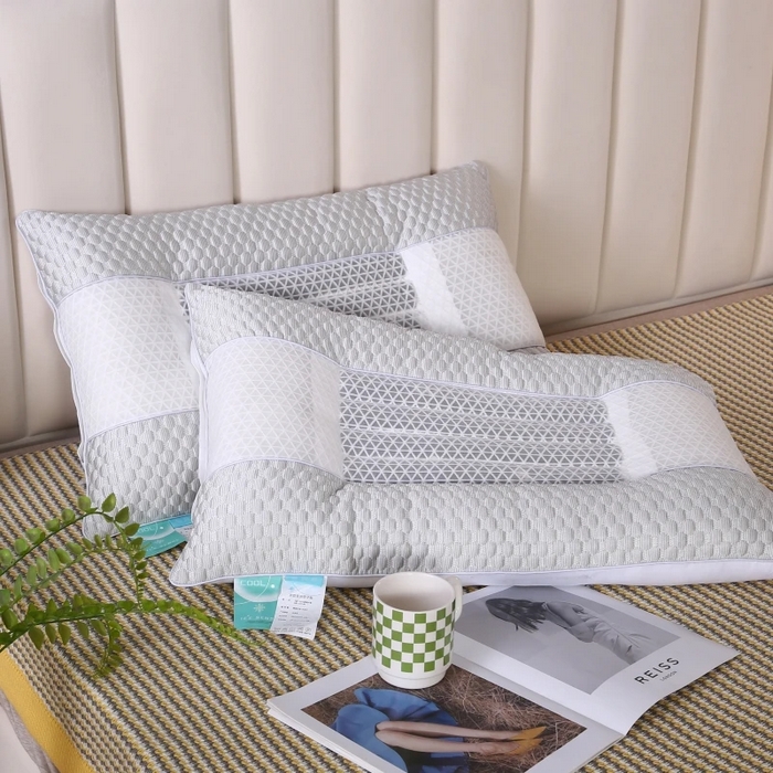 91家纺网 家纺一手货源 找家纺 雅晨枕芯 2025新款3D凉豆豆护颈椎枕头酒店助睡眠决明子枕芯感豆豆低枕枕头枕芯 灰色 48*74cm/只