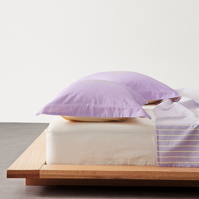 91家纺网 家纺一手货源 找家纺 8小时家纺 2025新款60支数码印花长绒棉单枕套 字母-紫