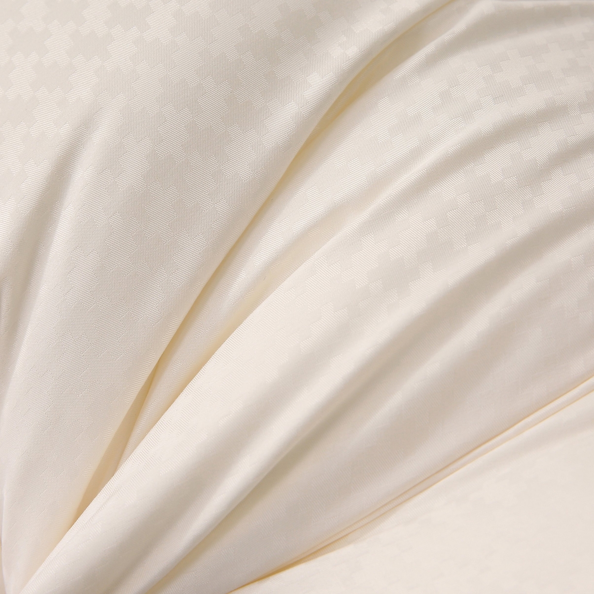 91家纺网 家纺一手货源 找家纺 雅晨枕芯 2025新款亲肤云柔枕云朵羽丝绒枕云感立体舒适枕芯枕头 立体云感舒适粉-中枕 48*74cm/只