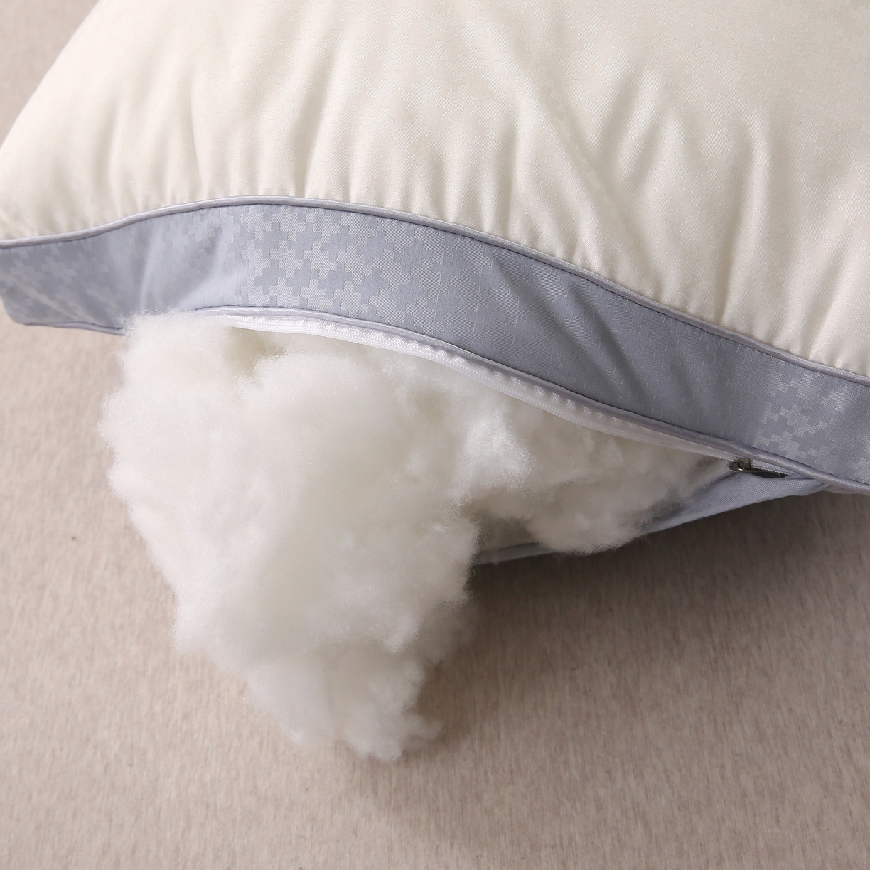 91家纺网 家纺一手货源 找家纺 雅晨枕芯 2025新款亲肤云柔枕云朵羽丝绒枕云感立体舒适枕芯枕头 立体云感舒适灰-高枕 48*74cm/只