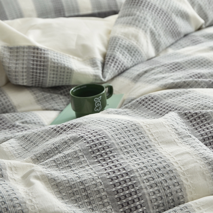 91家纺网 家纺一手货源 找家纺 怡家居 2025新款全棉纯棉提花华夫格渐变色四件套 极光渐变灰