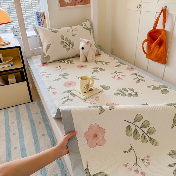 安哆啦家纺 2025新款A类小清新卡通学生季宿舍床儿童用冰藤凉席席子两件套 冰藤席-花丛间