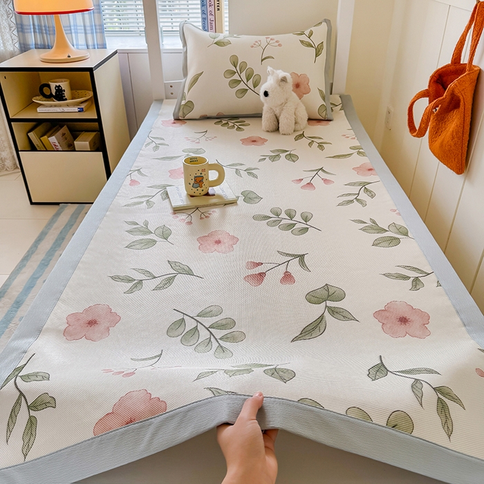 91家纺网 家纺一手货源 找家纺 安哆啦家纺 2025新款A类小清新卡通学生季宿舍床儿童用冰藤凉席席子两件套 冰藤席-花丛间