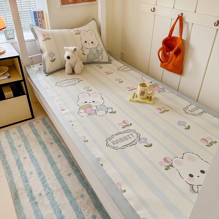 91家纺网 家纺一手货源 找家纺 安哆啦家纺 2025新款A类小清新卡通学生季宿舍床儿童用冰藤凉席席子两件套 冰藤席-花中兔