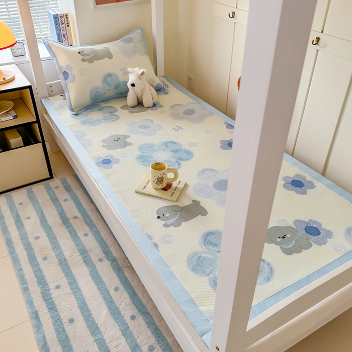 91家纺网 家纺一手货源 找家纺 安哆啦家纺 2025新款A类小清新卡通学生季宿舍床儿童用冰藤凉席席子两件套 冰藤席-蓝花小狗