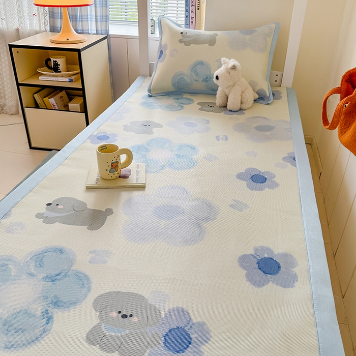 91家纺网 家纺一手货源 找家纺 安哆啦家纺 2025新款A类小清新卡通学生季宿舍床儿童用冰藤凉席席子两件套 冰藤席-蓝花小狗