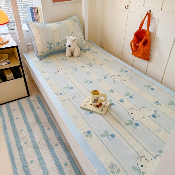 91家纺网 家纺一手货源 找家纺 安哆啦家纺 2025新款A类小清新卡通学生季宿舍床儿童用冰藤凉席席子两件套 冰藤席-蓝条兔