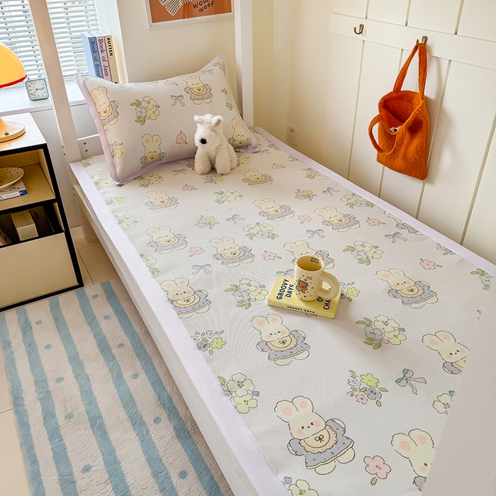 91家纺网 家纺一手货源 找家纺 安哆啦家纺 2025新款A类小清新卡通学生季宿舍床儿童用冰藤凉席席子两件套 冰藤席-萌小兔