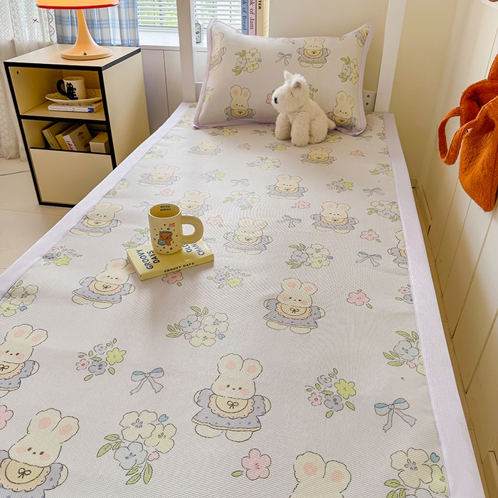 91家纺网 家纺一手货源 找家纺 安哆啦家纺 2025新款A类小清新卡通学生季宿舍床儿童用冰藤凉席席子两件套 冰藤席-萌小兔