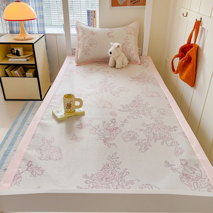 91家纺网 家纺一手货源 找家纺 安哆啦家纺 2025新款A类小清新卡通学生季宿舍床儿童用冰藤凉席席子两件套 冰藤席-免小姐的花