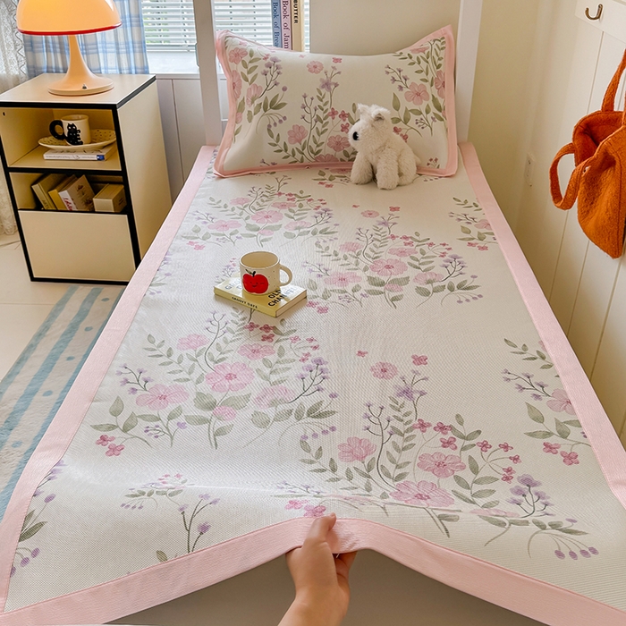 91家纺网 家纺一手货源 找家纺 安哆啦家纺 2025新款A类小清新卡通学生季宿舍床儿童用冰藤凉席席子两件套 冰藤席-夏日初恋