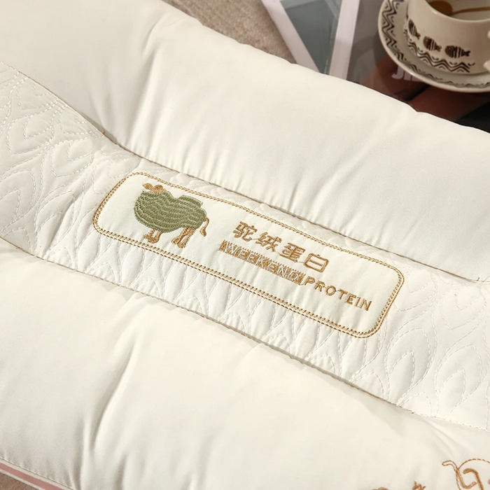 91家纺网 家纺一手货源 找家纺 （总）雅晨枕芯 2025新款驼绒蛋白舒睡成人学生颈椎枕护颈羽丝绒枕头枕芯