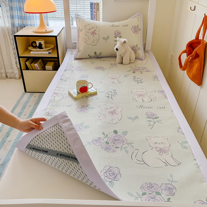 91家纺网 家纺一手货源 找家纺 安哆啦家纺 2025新款A类小清新卡通学生季宿舍床儿童用冰藤凉席席子两件套 冰藤席-紫花猫