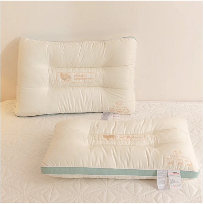 91家纺网 家纺一手货源 找家纺 雅晨枕芯 2025新款驼绒蛋白舒睡成人学生颈椎枕护颈羽丝绒枕头枕芯 蓝色 48x74cm/只低枕