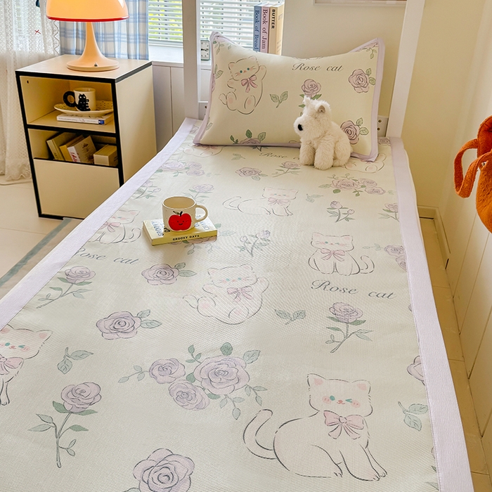 91家纺网 家纺一手货源 找家纺 安哆啦家纺 2025新款A类小清新卡通学生季宿舍床儿童用冰藤凉席席子两件套 冰藤席-紫花猫