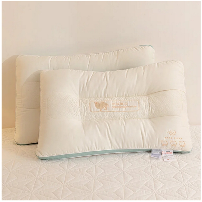 91家纺网 家纺一手货源 找家纺 雅晨枕芯 2025新款驼绒蛋白舒睡成人学生颈椎枕护颈羽丝绒枕头枕芯 蓝色 48x74cm/只低枕