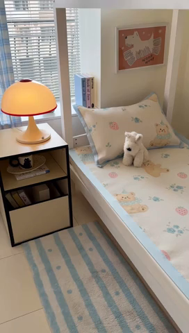 91家纺网 家纺一手货源 找家纺 安哆啦家纺 2025新款A类小清新卡通学生季宿舍床儿童用冰藤凉席席子两件套 冰藤席-蓝花小熊