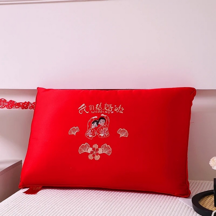 91家纺网 家纺一手货源 找家纺 雅晨枕芯 2025新款全棉纯棉刺绣喜庆婚庆结婚多用枕头枕芯 我们结婚啦 48*74cm/只