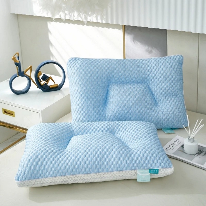 91家纺网 家纺一手货源 找家纺 雅晨枕芯 2025新款夏季天冰丝凉感冰豆豆护颈按摩枕头枕芯 凉感护颈枕 蓝色 48x74cm/只