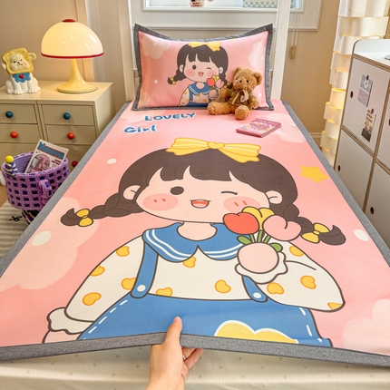 91家纺网 家纺一手货源 找家纺 （总）柒月家居 2025新款大版数码印花冰丝席（学生床）