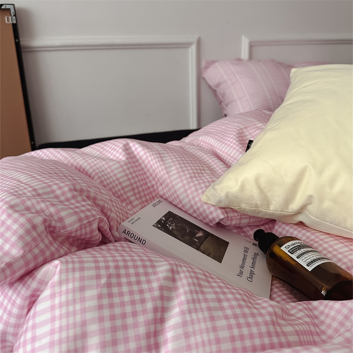 91家纺网 家纺一手货源 找家纺 柚可家居 2025新款全棉四件套-声语 声语（枕套格子+闪光米）
