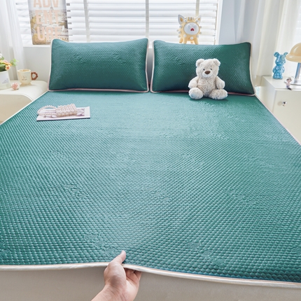 91家纺网 家纺一手货源 找家纺 湘之帛 2025新款超声波冰豆豆凉席 墨绿色