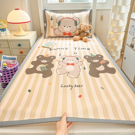 91家纺网 家纺一手货源 找家纺 （总）柒月家居 2025新款大版数码印花冰丝席（学生床）