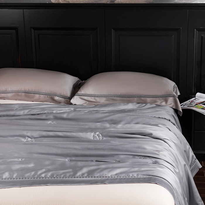 91家纺网 家纺一手货源 找家纺 被靠被 2025新款可水洗蚕丝夏被-莱德 莱德-雅灰