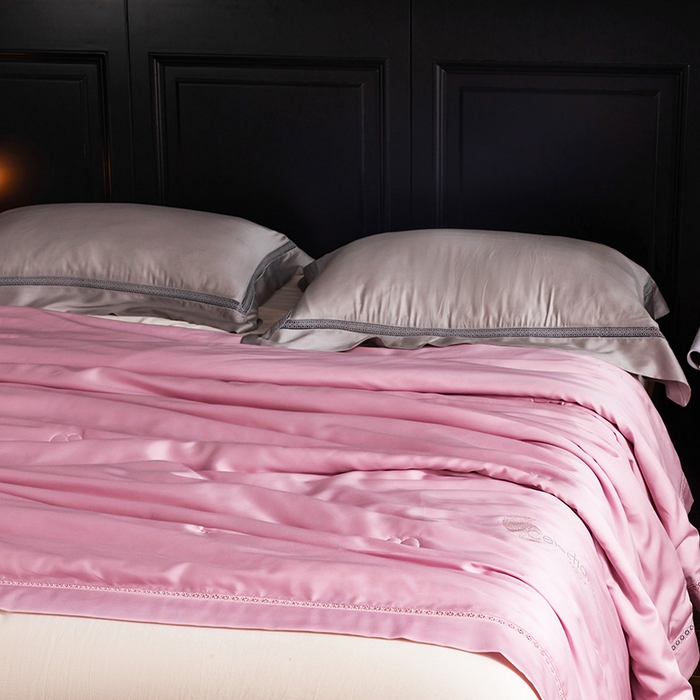 91家纺网 家纺一手货源 找家纺 被靠被 2025新款可水洗蚕丝夏被-莱德 莱德-桃粉