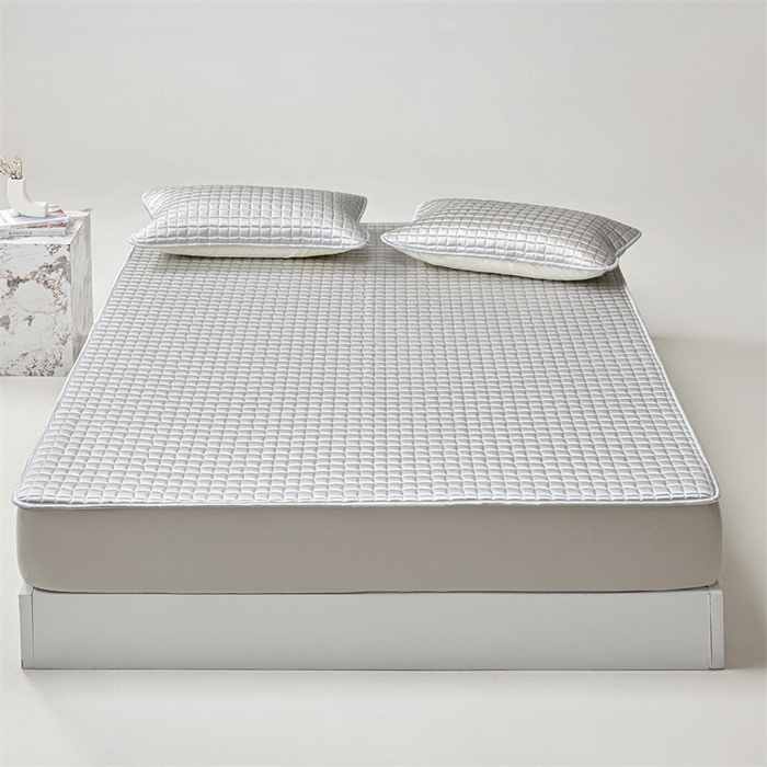 91家纺网 家纺一手货源 找家纺 罗优家纺 2025新款水光美 肤冰块凉席 浅银灰