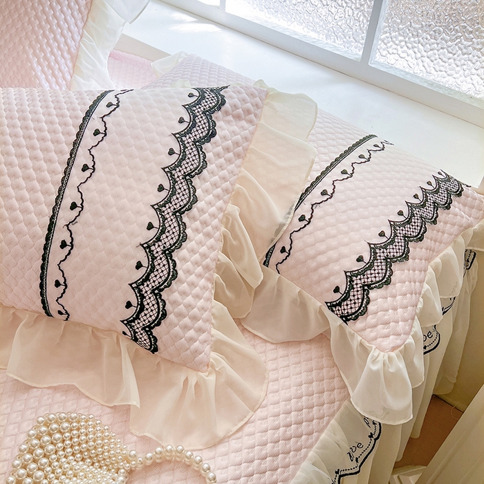 91家纺网 家纺一手货源 找家纺 网红馆（ck家纺） 2025新款凉豆豆床裙款凉席三件套-露茜公主 露茜公主-粉