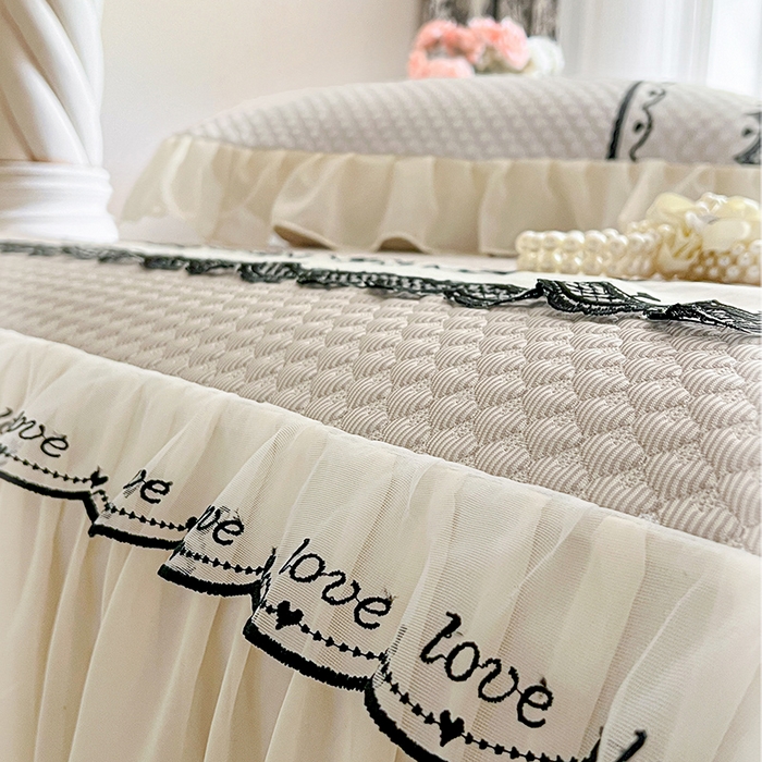 91家纺网 家纺一手货源 找家纺 网红馆（ck家纺） 2025新款凉豆豆床裙款凉席三件套-露茜公主 露茜公主-灰