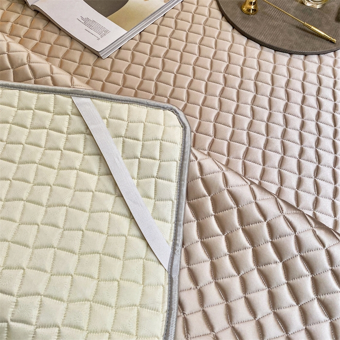 91家纺网 家纺一手货源 找家纺 罗优家纺 2025新款冰丝绸冰块凉席 炫丽金